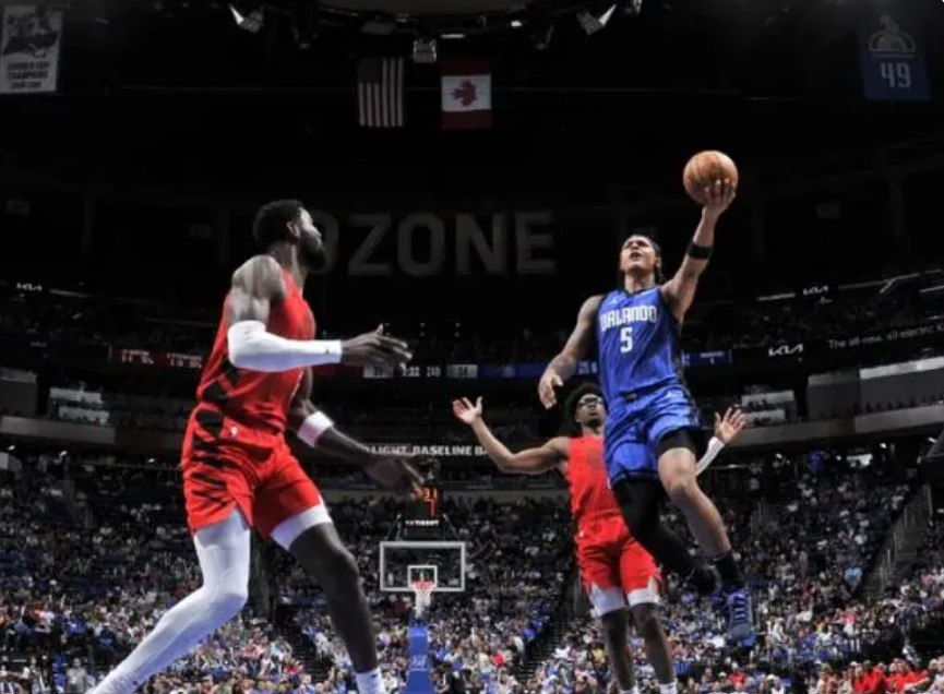 NBA-魔术104-103送开拓者10连败，班顿26分